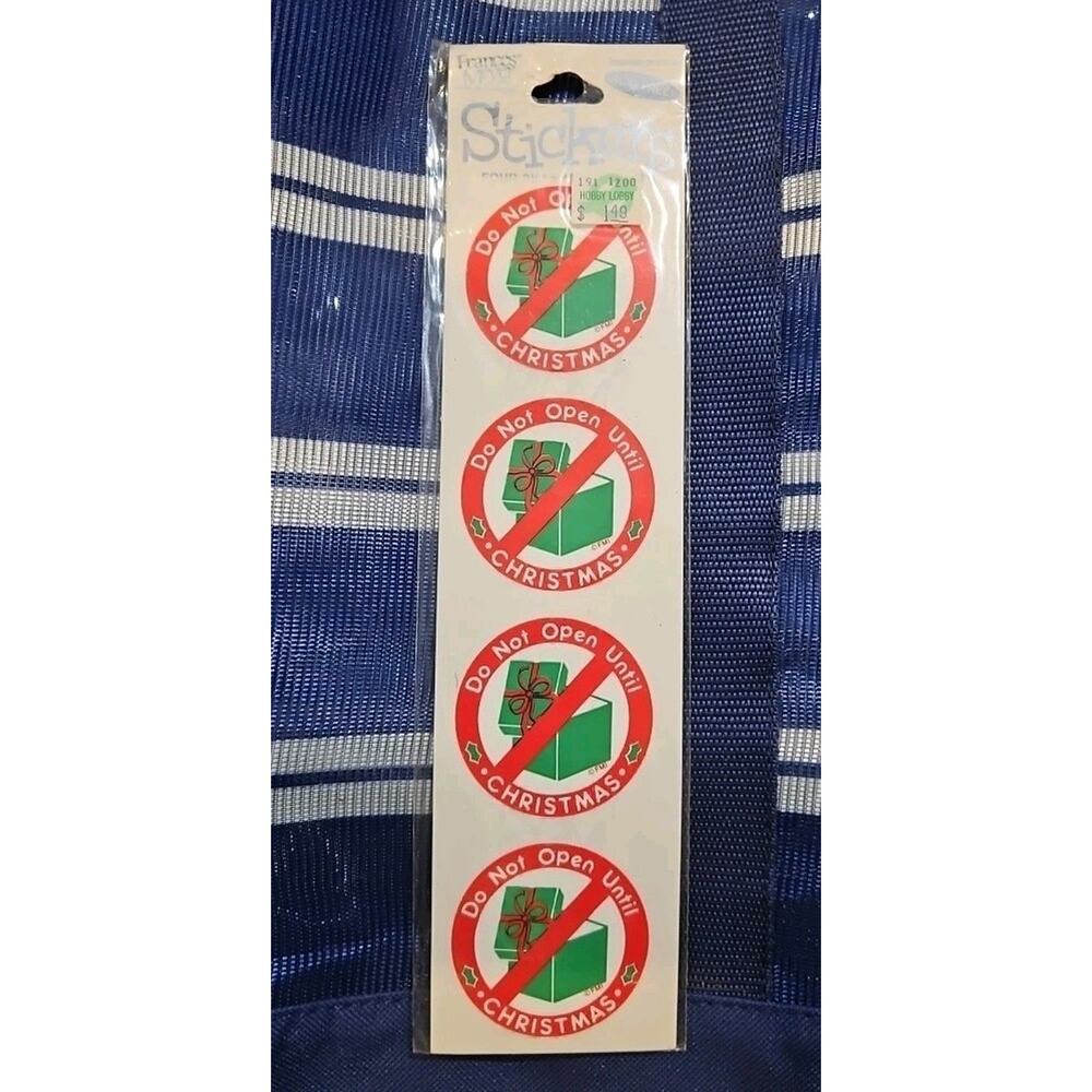 8 - Stickers "Do Not Open Until Christmas"